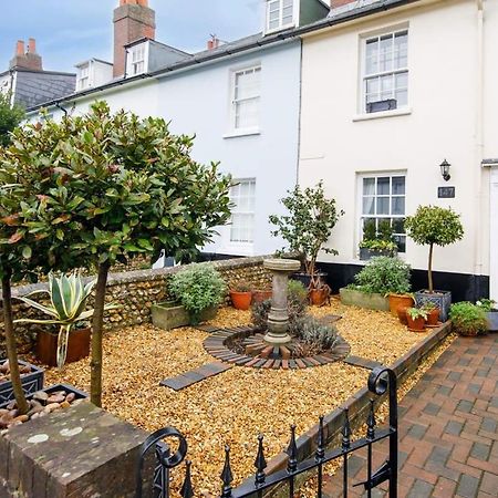 Beautiful Georgian Home In The Heart Of Chichester Exterior foto
